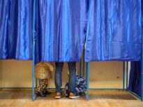 Președintele AEP propune simplificarea votului: Urne inteligente care să numere buletinele, renunțarea la ștampilă și la autocolantele de pe cartea de identitate