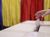 4 din 10 români cred că anticipatele ar fi cea mai bună soluție la criză- sondaj INSCOP