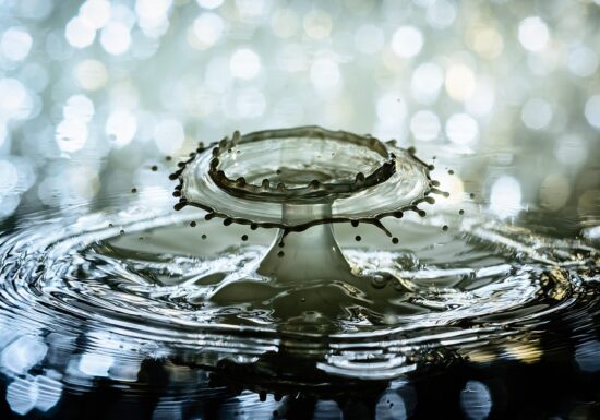 Picătura de incompetență care a transformat apa potabilă în lux