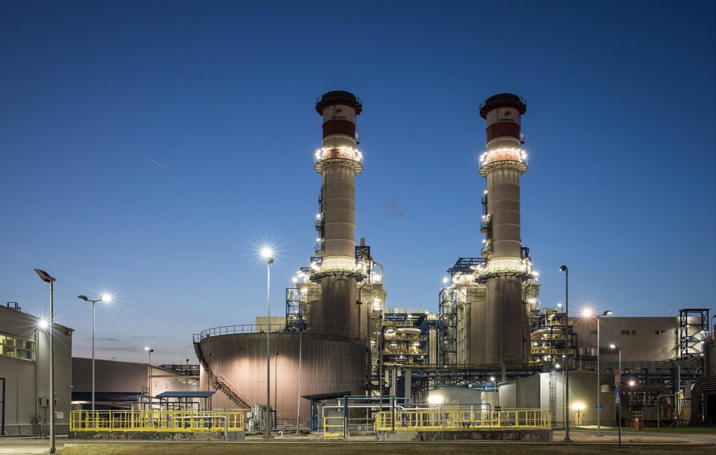 Criza apei din Prahova și Dâmbovița oprește centrala Brazi, care asigură 10% din energia electrică produsă în țară. A fost convocat Comandamentul Energetic Național