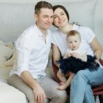 Mitul copilului singur la părinți: De ce ceea ce se spune despre copilul unic e fals