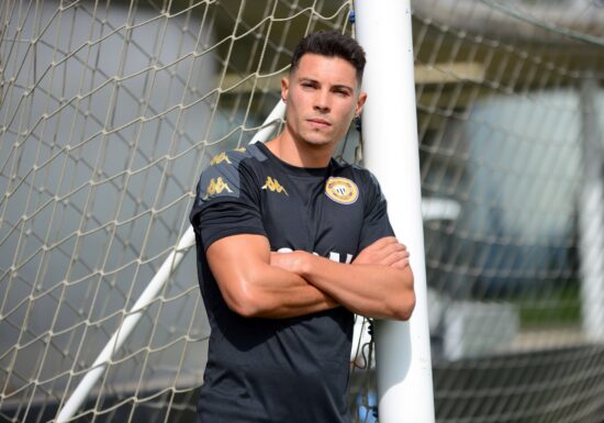 FCSB și-a găsit mijlocaș în Portugalia: Campioana României îi aduce înlocuitor lui Darius Olaru