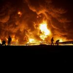 Ziua 1388 Odesa a rămas fără curent și apă. O dronă a picat lângă un bloc din Rusia, rafinărie în flăcări la 700 km de Ucraina (Foto & Video). Kievul cere zonă demilitarizată în Donbas