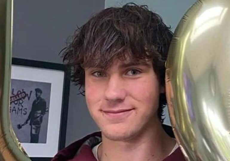 Presa străină scrie despre căutările tânărului britanic dispărut în Bucegi. Nicio dovadă că se îndrepta spre „Castelul lui Dracula”