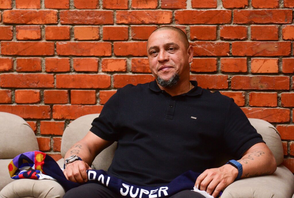 Roberto Carlos, spitalizat în Brazilia din cauza unei probleme cardiace