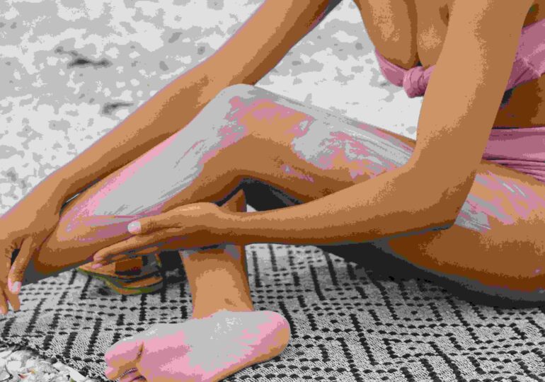 De ce ar trebui să folosești protecție solară atunci când iei tratament pentru tensiune. Avertismentul medicilor