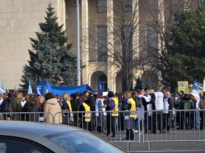 Profesorii se pregătesc de grevă: 8 din 10 susțin protestul, peste 85% spun că măsurile îi lovesc puternic