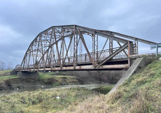 Un pod rutier vechi de peste un secol din Brașov, în pericol iminent de prăbușire