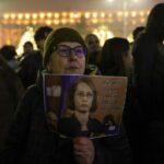 A treia zi de proteste pentru independența Justiției. Mii de oameni în stradă în marile orașe: „Afară, afară, ești mult prea specială” Se mobilizează și diaspora (Video)