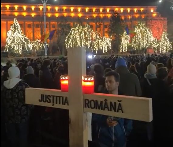 A patra zi de proteste pentru o justiție independentă. Mii de oameni în stradă, manifestații în țară și în diaspora (Video)