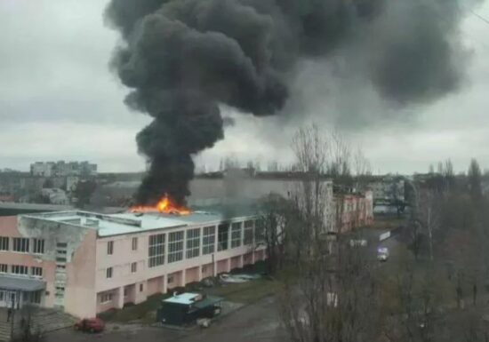 <span style="color:#990000;">Ziua 1390</span> Ucraina, sub atac aerian combinat. Zelenski, la Berlin pentru discuții de pace. Kremlinul îl atacă pe Rutte. Rusia pierde masiv bani din energie