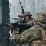 Ziua 1406 Atac aerian asupra Zaporojie și Donețk. Ucraina doboară o rachetă Iskander și distruge un convoi militar rus. De câți soldați au nevoie ucrainenii. Pierderile Rusiei cresc accelerat