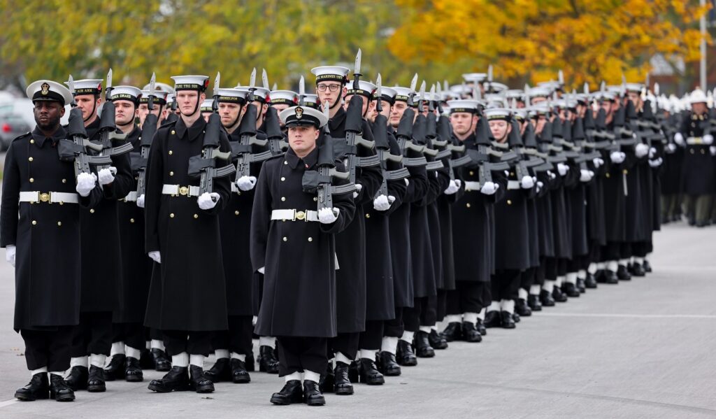 Șeful armatei britanice: Fii și fiice ale Regatului Unit, pregătiți-vă de luptă!