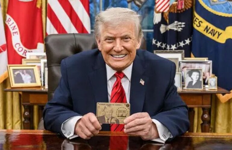 S-a lansat Gold Card-ul lui Trump. Te costă „doar” 1 milion de dolari să obții rapid rezidență în SUA. Stai să vezi ce primești de 5 milioane