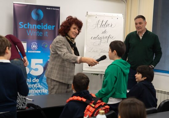 Complexul Educațional Laude-Reut celebrează Ziua Internațională a Scrisului de Mână printr-un eveniment în premieră în București