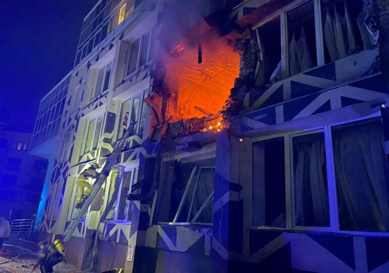 Ziua 1419 Kievul, din nou sub atac în plină criză energetică. Sabotaj în Rusia. Moscova testează drona cu motor cu reacție. Apelul papei Leon