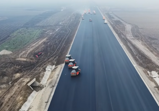 De la promisiuni la asfalt: Autostrada Moldovei A7 ajunge la 70%, în acest an. Ce se întâmplă, dincolo de Pașcani