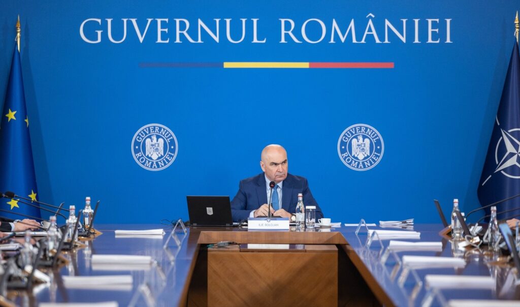 Guvernul prezintă reforma administrației: Dispar mii de posturi de consilieri, mai puțini polițiști locali. Lista măsurilor