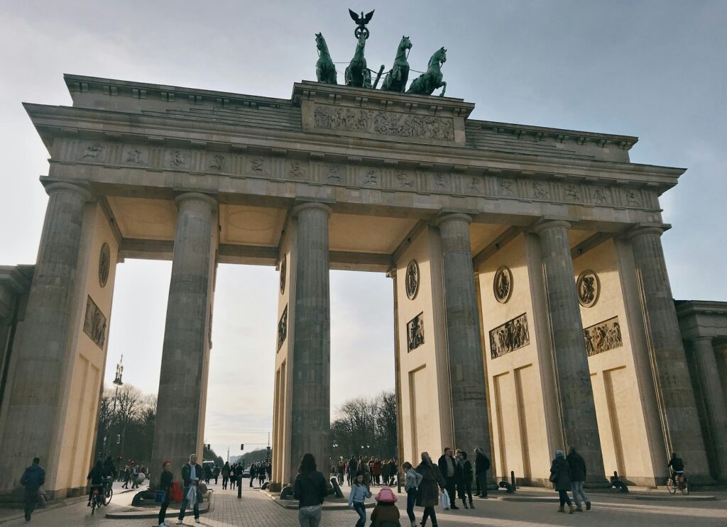 Germania frânează puternic: războiul din Iran îi taie la jumătate creșterea economică