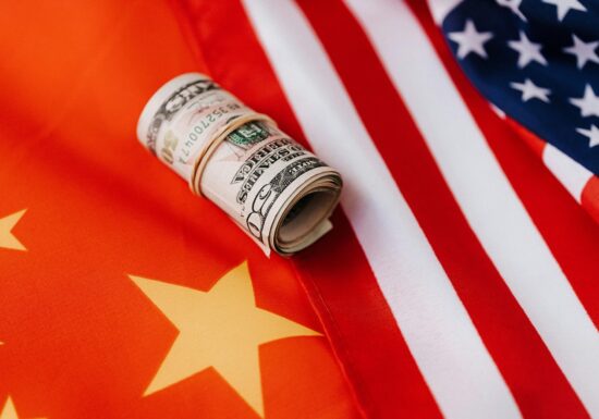 China urmează sfatul lui Napoleon și nu răspunde la atacurile lui Trump: Nu-ți întrerupe niciodată adversarul când face o greșeală