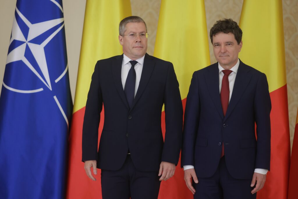 Judecătorul CCR contestat de AUR își apără public mandatul: Îndeplinesc condiția de vechime