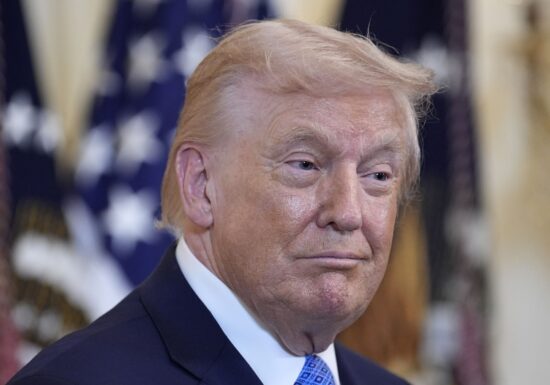 De ce a sărit Trump în ajutorul unui agent ICE care a omorât o femeie? Republicanii se distanțează de președinte