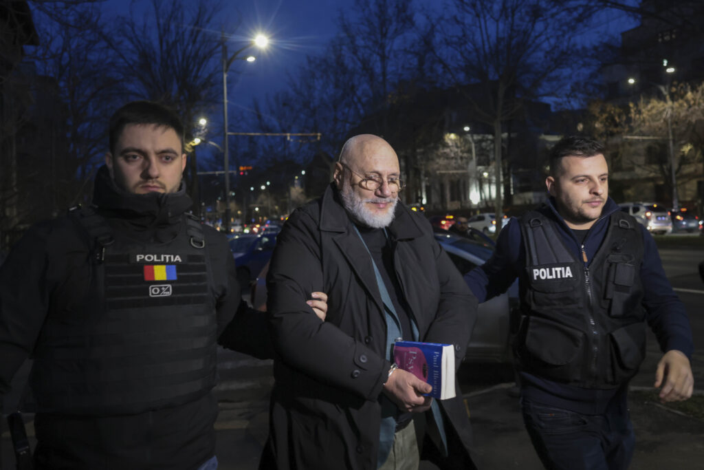 INSANT_CRISTIAN_ANDREI_02_INQUAM_Photos_George_Cal