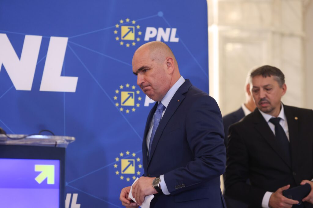 Premierul Ilie Bolojan preia interimatul Educației. Propunerea a fost trimisă președintelui