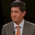 Trump l-a propus pe Kevin Warsh la șefia Fed, prețurile la aur și argint s-au prăbușit