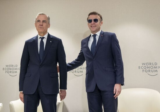Macron și Carney se întâlnesc la granița dintre Franța și Canada: energie, apărare și mai puțină dependență de SUA