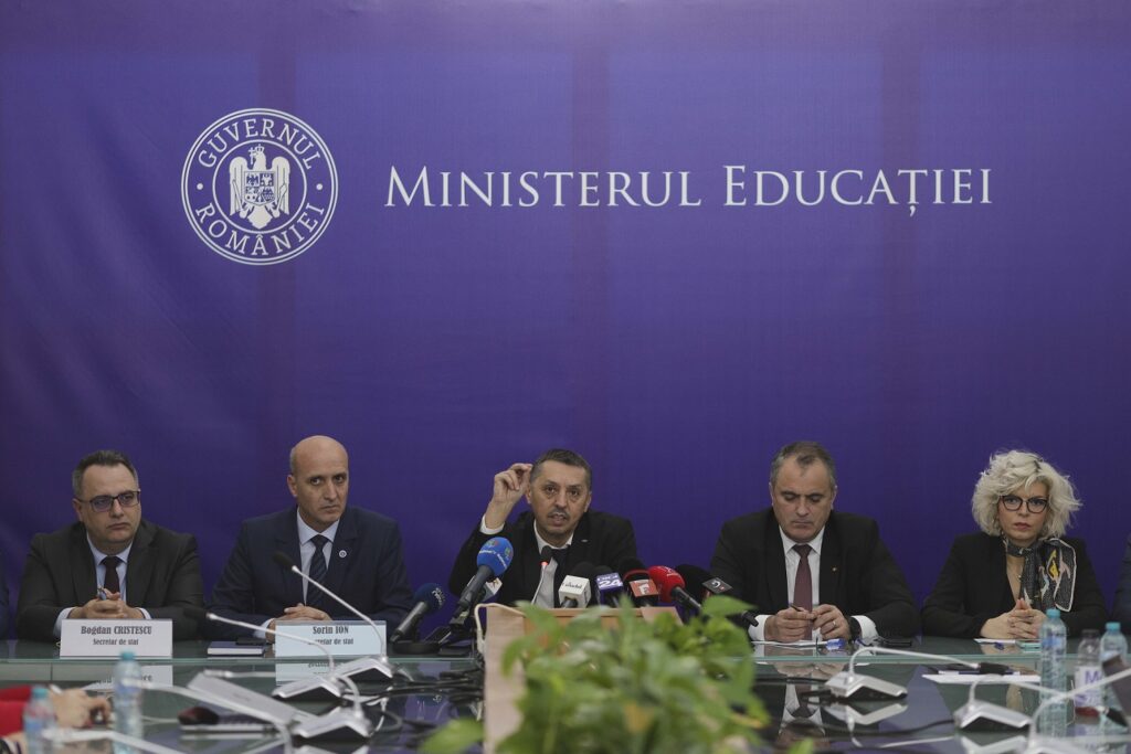 PNL va propune în ianuarie un nou ministru al Educației. Bolojan a vorbit cu Marilen Pirtea, dar nimic nu e ”bătut în cuie”