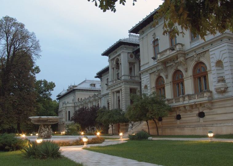 Muzeul Național Cotroceni, deschis pentru public în 24 ianuarie. Sabia de paradă dăruită principelui Cuza de principele Serbiei, între exponate