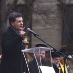 Nicușor Dan a fost huiduit la Focșani: La mulți ani, dragi focșăneni care huiduiți autoritățile publice! Dar aveți o responsabilitate (Foto & Video)