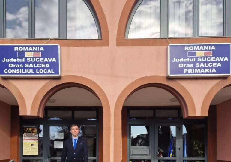 Protest la primărie. Oamenii sunt nemulțumiți de creșterea taxelor și impozitelor locale (Video)