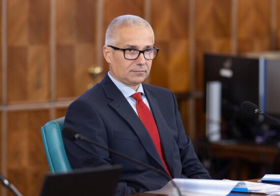 Justiție cu AI în România? Ce crede ministrul Marinescu