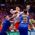 România a fost învinsă la scor de marea favorită Danemarca, la Campionatele Europene de handbal masculin