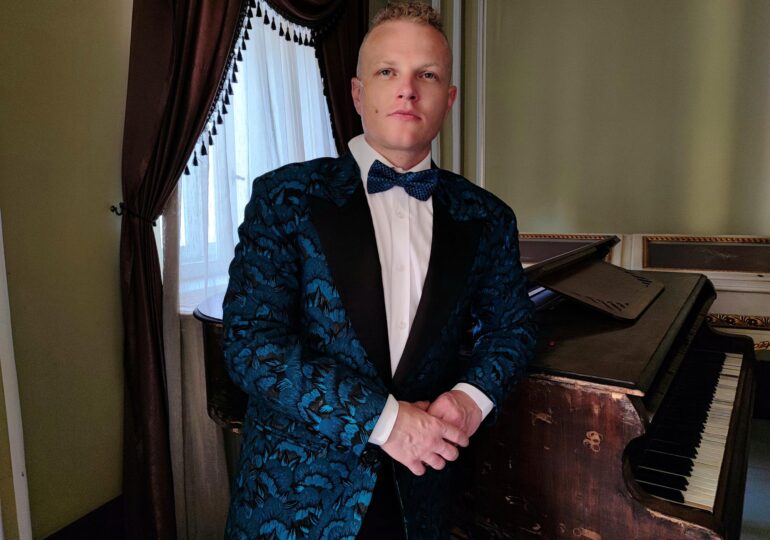 Tenorul Ștefan von Korch revine la Opera Națională din Iași în “Văduva veselă 2.0” pe 6 ș 7 februarie