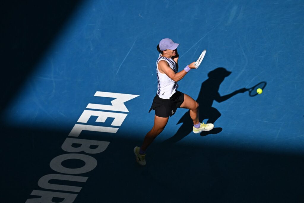 Iga Swiatek, calificare cu emoții în optimile de la Australian Open