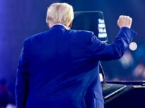 Trump lovește în NATO și își unește aliații împotriva sa. Europa se pregătește pentru scenariul „fără SUA”