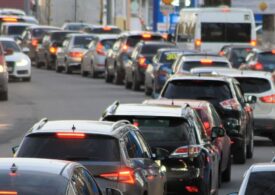Trafic aglomerat pe Valea Prahovei. Sunt cozi pe DN 1 și spre Ploiești și Brașov