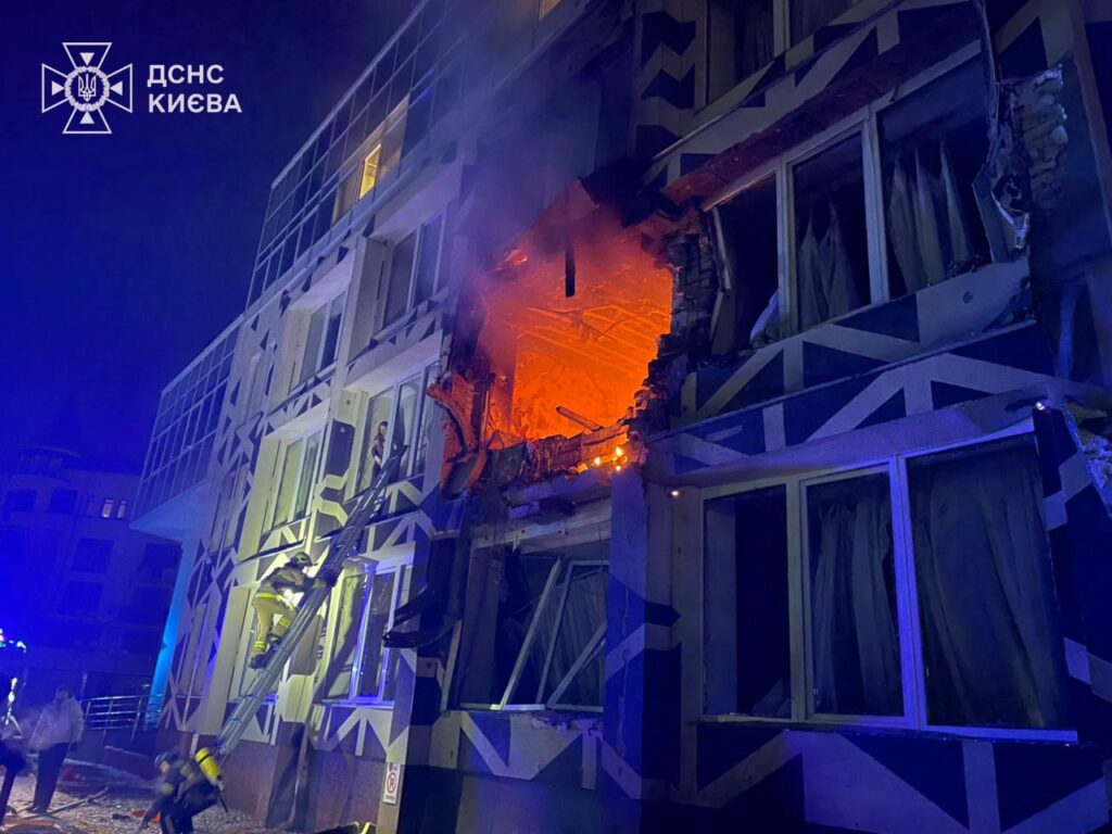 Ziua 1412 Trump nu îl crede pe Putin. Moscova e atacată zilnic. Morți la Kiev. Zelenski face schimbări la vârf (Foto&Video)