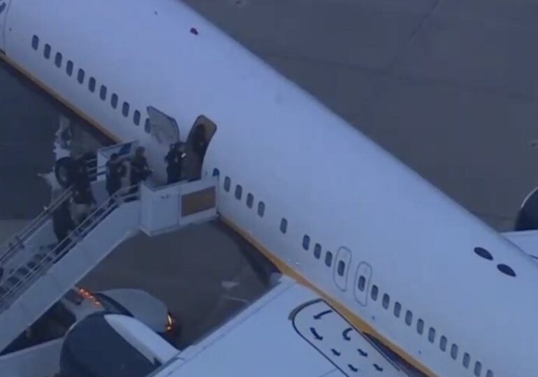 Primele imagini cu Maduro adus în SUA (Video)