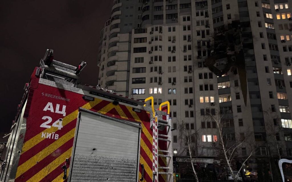 Ziua 1416 Rusia a lovit Liov cu Oreșnik (Video). Apel pentru evacuarea Kievului. Trump îi dă „o palmă” lui Putin. Ucraina: Cooperarea cu România e crucială
