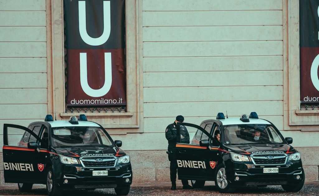 Moarte suspectă la Milano: Un fost bancher ucrainean a căzut de la etaj. Avea un pașaport românesc