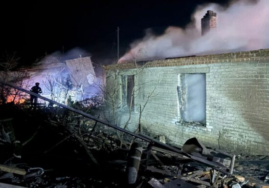 <span style="color:#990000;">Ziua 1430</span> Ucraina poartă discuții cu SUA și Rusia. Zelenski spune că e prea devreme pentru concluzii. Putin câștigă timp. Flăcări la un depozit de petrol din Rusia (Foto&Video)