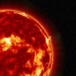 Powerful solar flare: A gigantic cloud of plasma is heading towards Earth