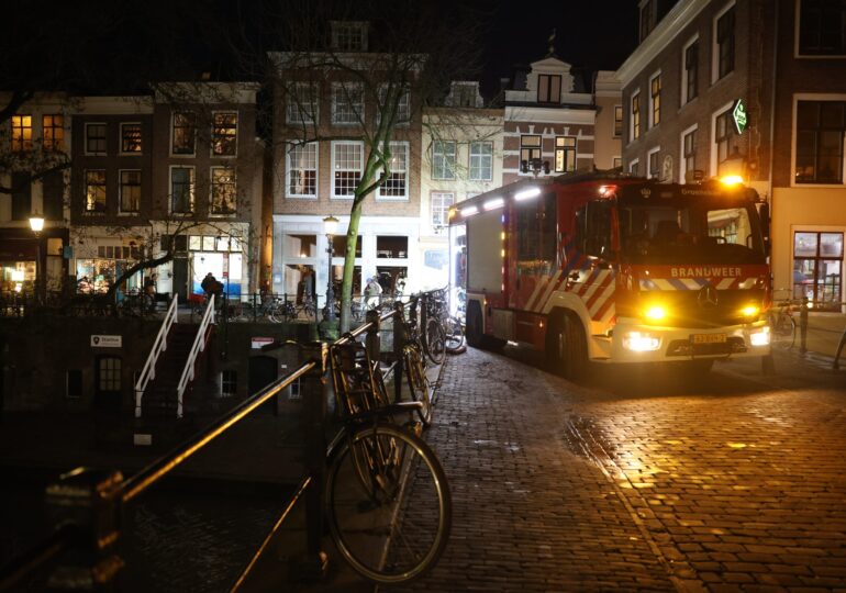 Explozie uriașă urmată de un incendiu în centrul unui important oraș olandez. Cel puțin un rănit (Video)