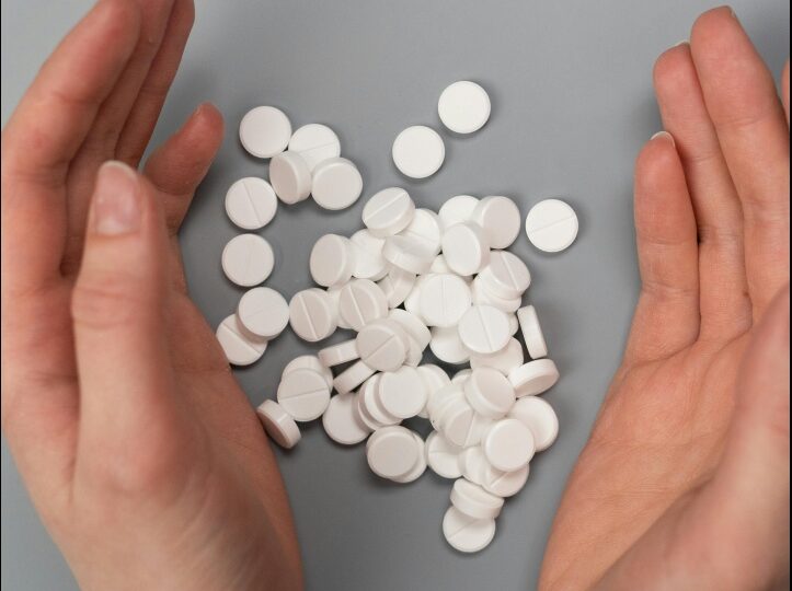 Un analgezic banal ar putea avea proprietăți anticancerigene. Ce au arătat studiile