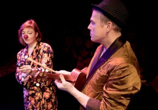 Clovneria terapeutică: artiștii care fac loc și zâmbetului în spitalele din România