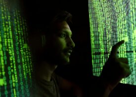 Inteligența artificială ar putea elimina milioane de locuri de muncă în 2026, avertizează „nașul AI”